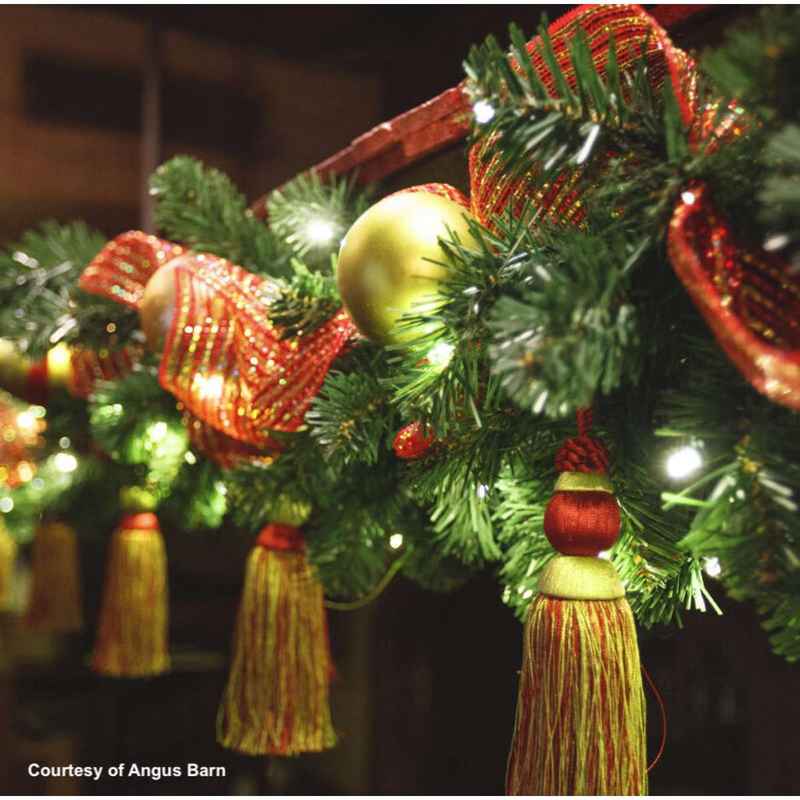 Warm White Pre-lit Christmas Garland